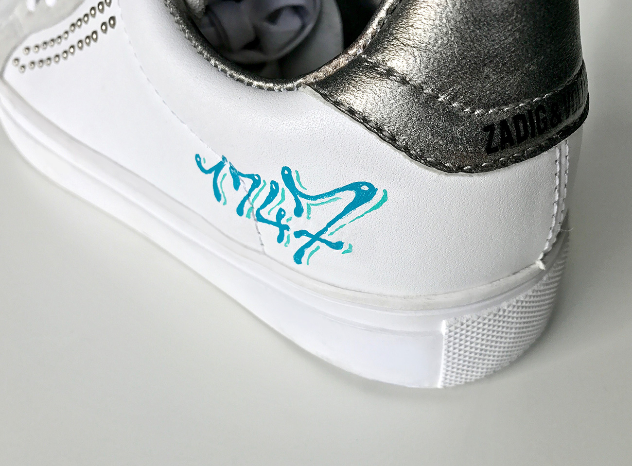 Details of the hand-painted lettering for the Zadig&Voltaire brand